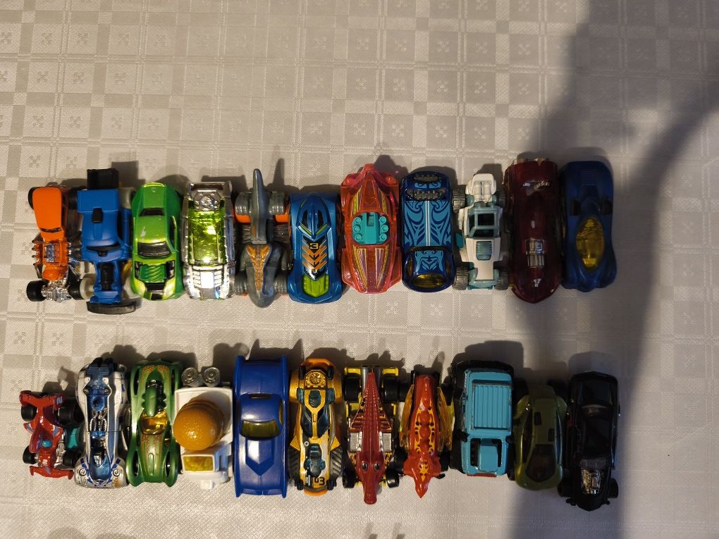 Autka Hot Wheels