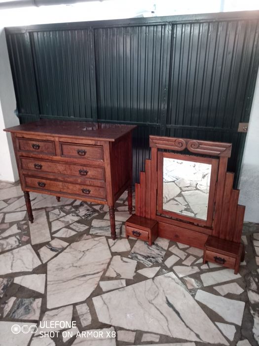 Aparador com espelho, antigo