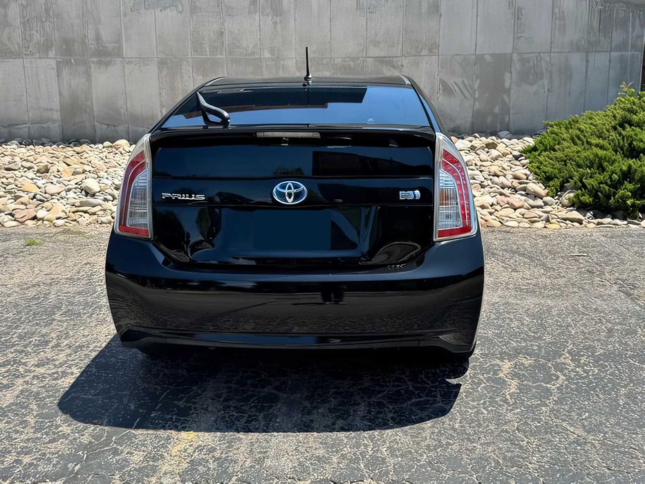 Toyota Prius      2014