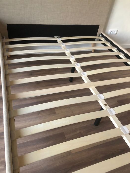 Cama bege 140x190