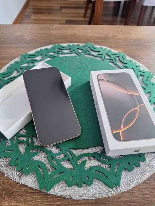 iPhone 16 Pro 256GB Desert Titanium