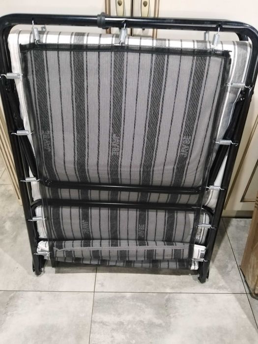 Łóżko polowe z materacem JAY-BE