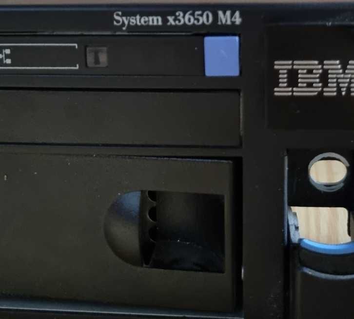 Serwer System x3650 M4 IBM