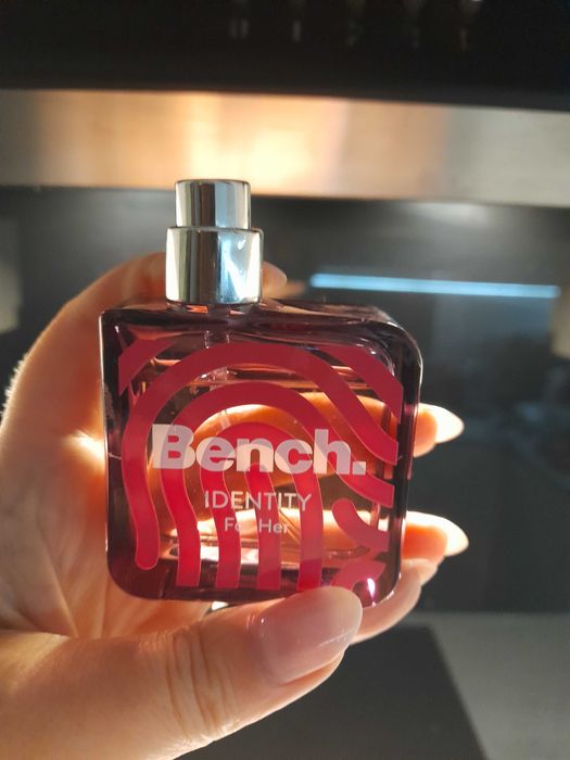Perfumy damskie Bench Identity for her 30ml słodkie, owocowe
