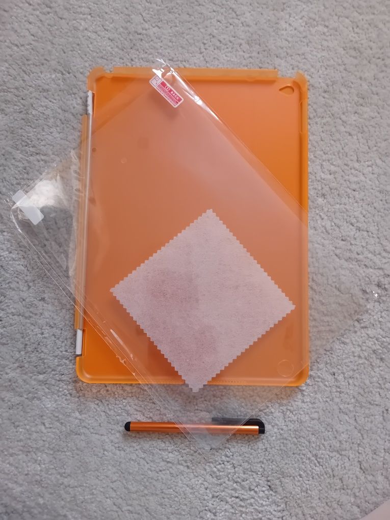 Etui futerał na iPad tablet + długopis + folia