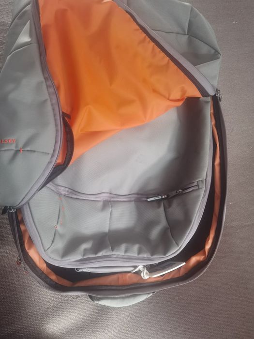 2 malas Delsey com expansão, 2 rodas e oferta de saco de viagem
