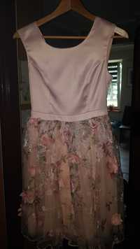 Różowa elegancka sukienka z kwiatkami roz. 34