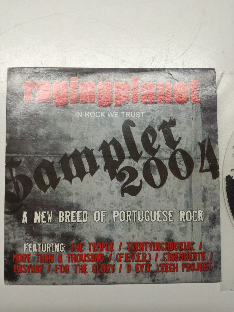 Ragingplanet Sampler 2004