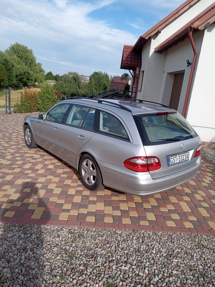Mercedes-Benz W211 E klasa 2.2 cdi