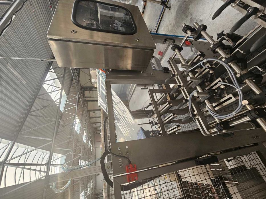 Linia rozlewnicza do oleju dla butelek 1l oraz 5l, rok prod. 2022/2024