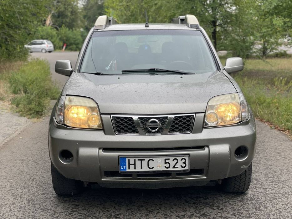 Продам Nissan x-trail 2,2 л дизель полный привод 2007 рік.