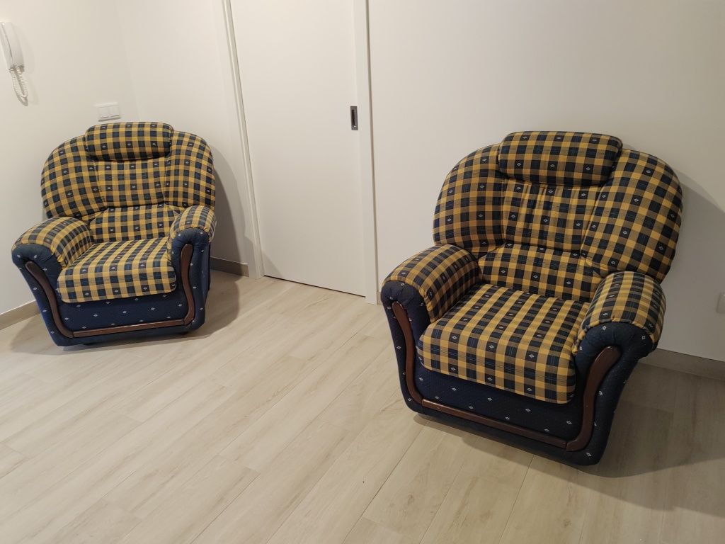 Conjunto sofás de sala