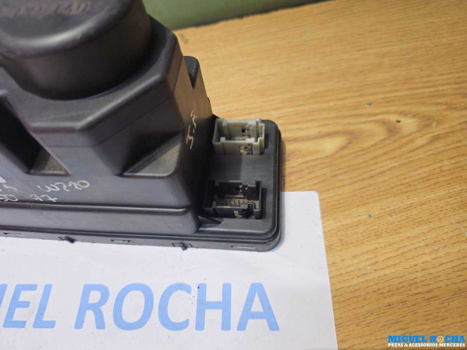 Diversas bombas / motores de fecho central Mercedes Classe C W202