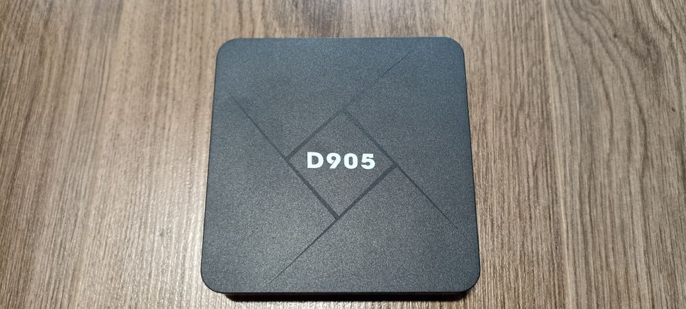ТВ приставка Android TV box D905