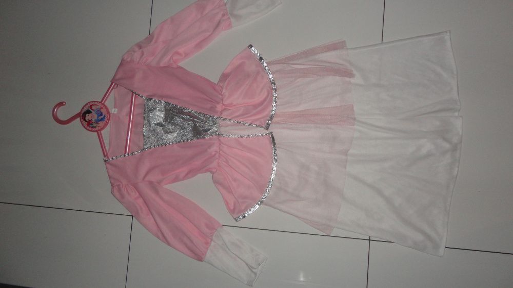 Strój karnawałowy Księzniczka, tancerka roz. 122-128 cm