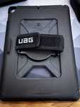 Etui UAG Metropolis Hand Strap do iPad 7 / 8 / 9 (10.2 cala)