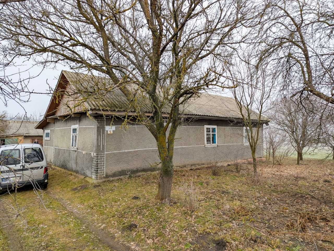 Будинок 17 км від Рівного