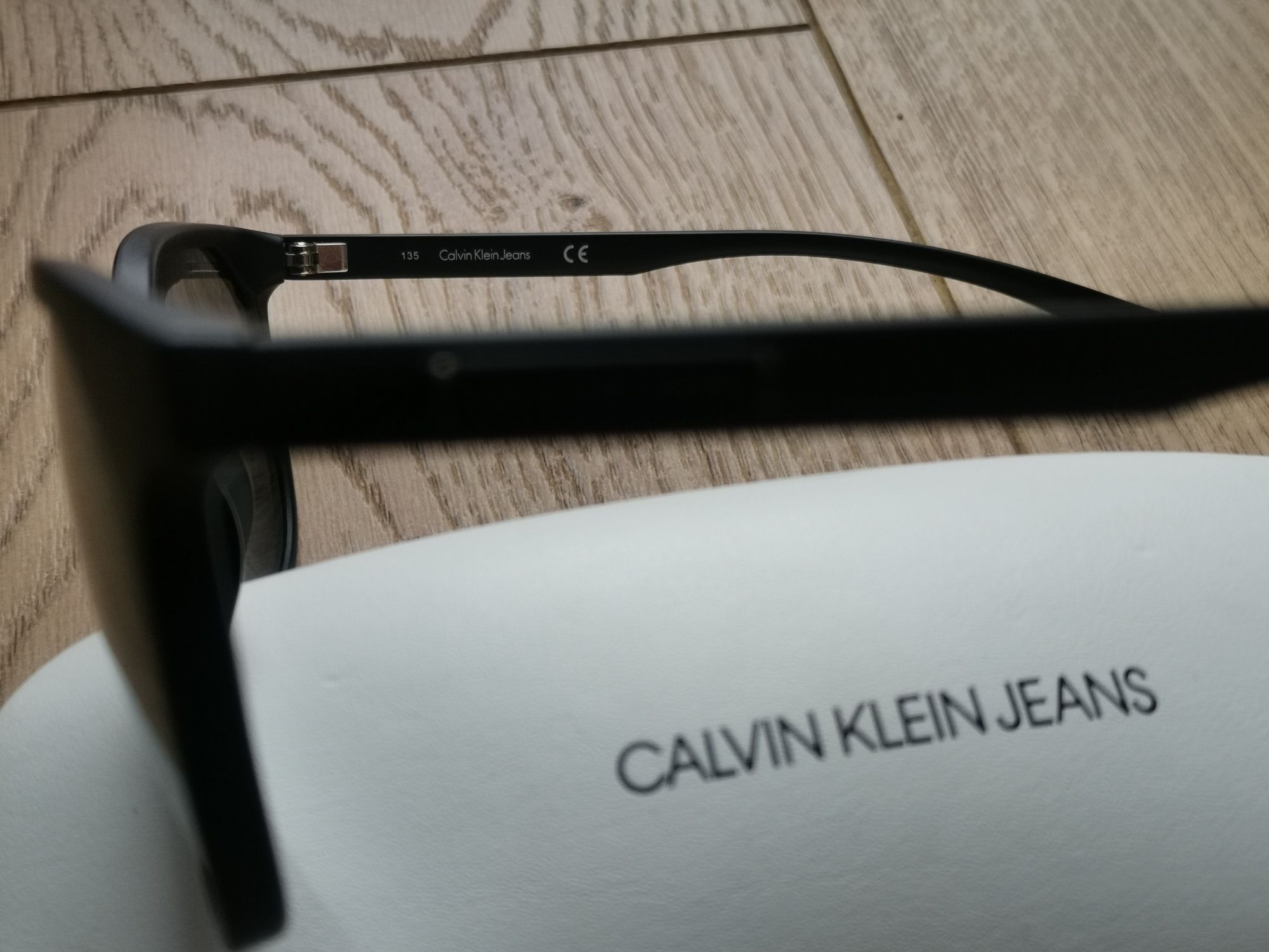 Okulary Calvin Klein - uniwersalne