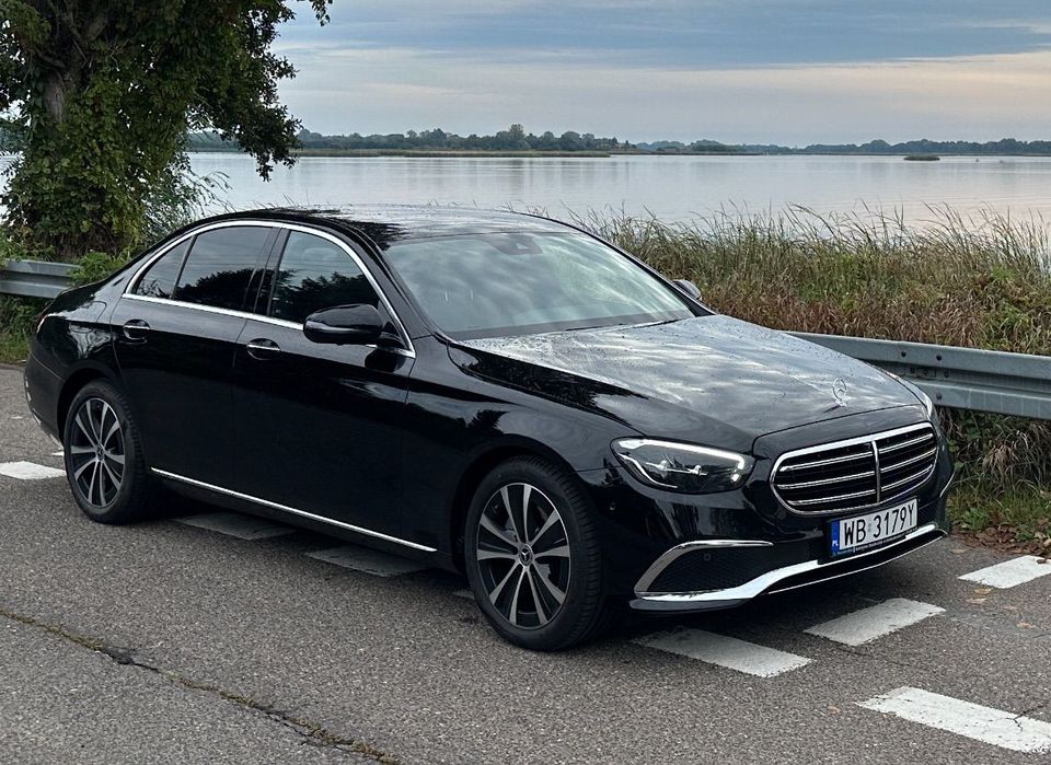 Mercedes-Benz Klasa E Cesja Mercedes E220d 4matic 2023