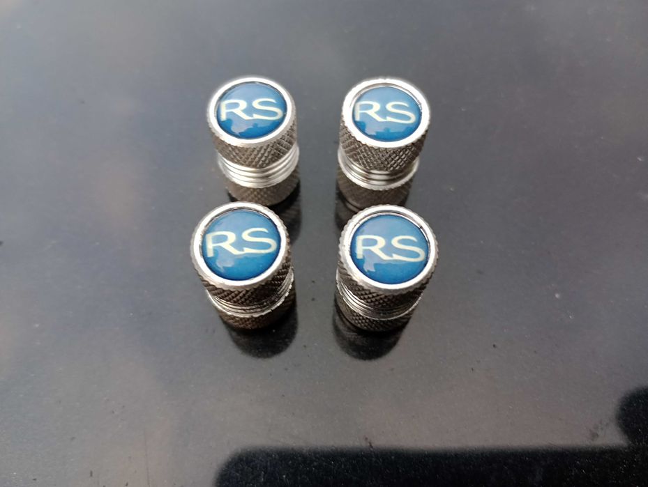Nakrętki na wentyle osłonki czapki wentylki RS