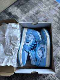 OPORTUNIDADE Air Jordan 1 Mid Blue Ice