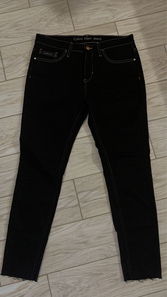 Calvin klein jeans вузькі джинси з високою посадкою