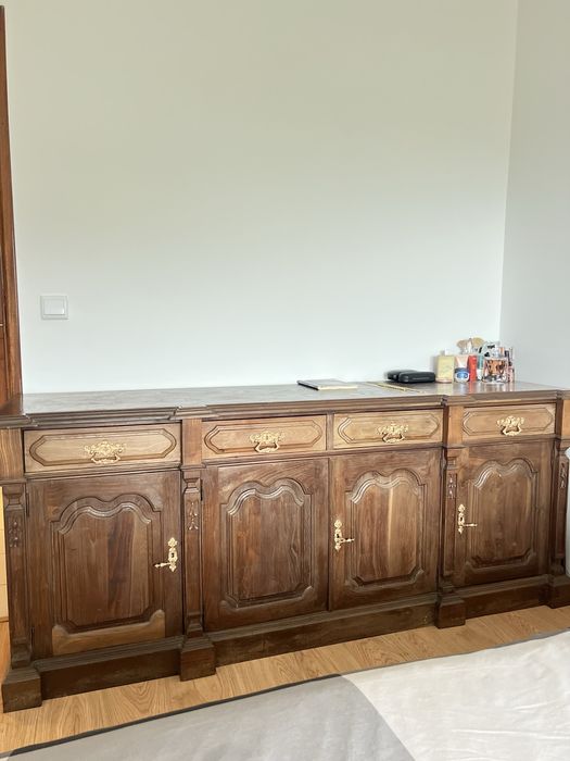 Vendo buffet em madeira pura.