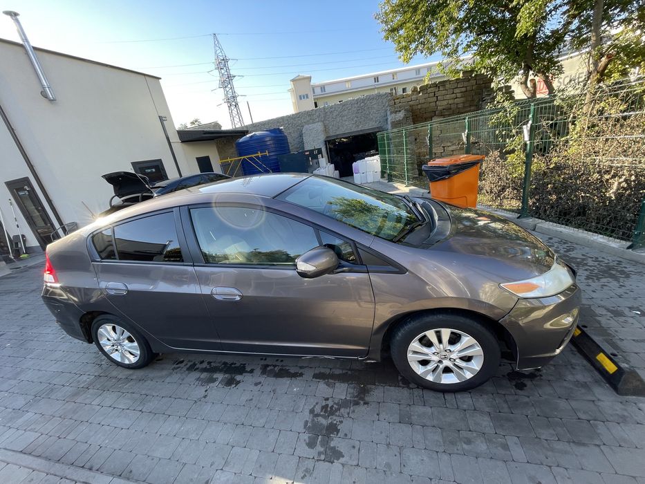 Honda INSIGHT 2012 1.3 гибрид
