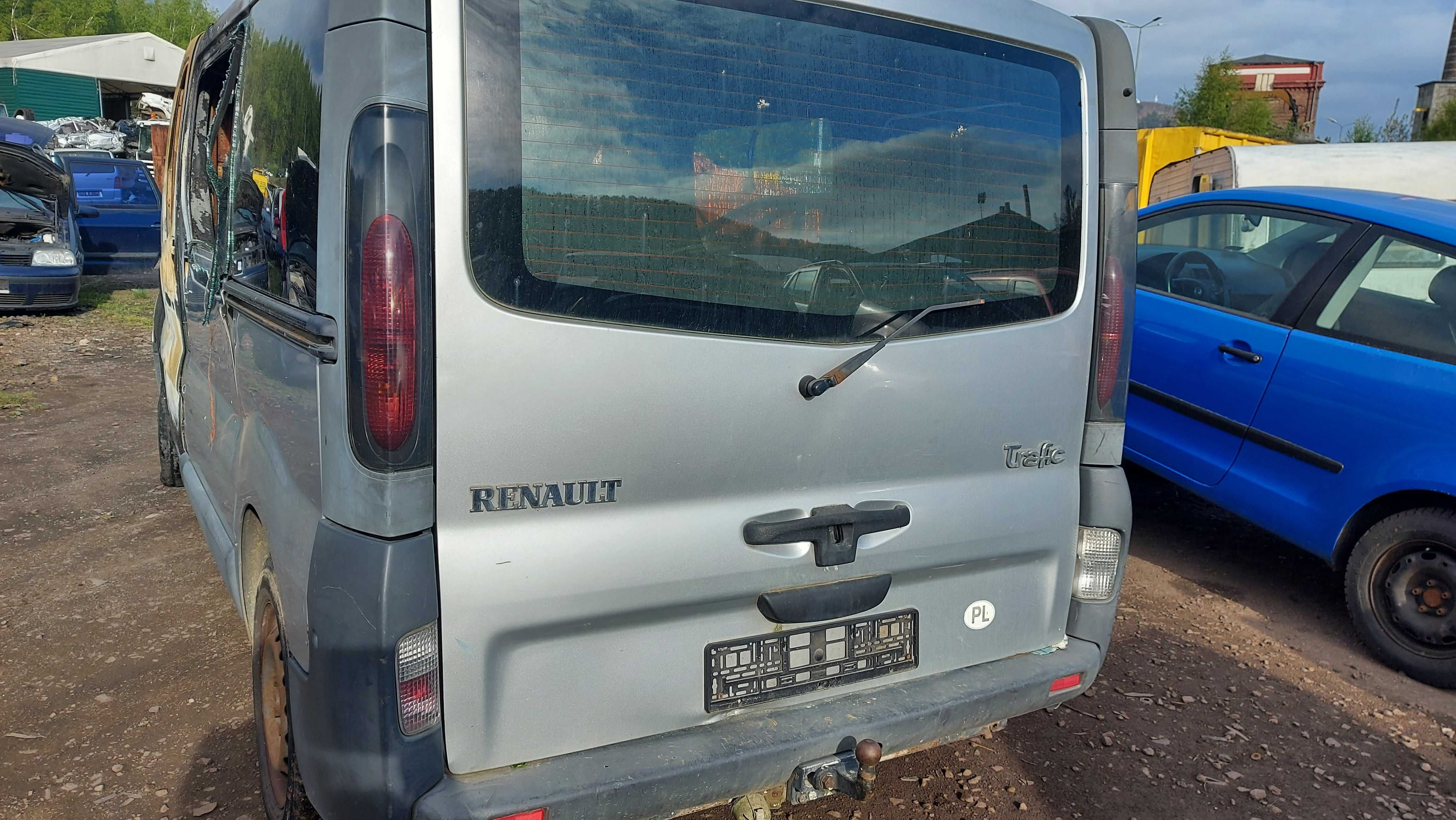 Renault Trafic II 2 błotnik przedni prawy srebrny FV części/dostawa