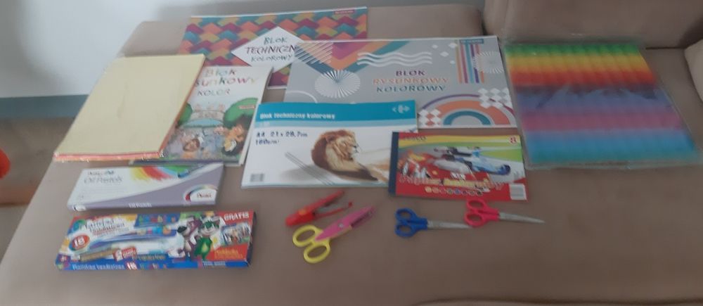 Zestaw materiałów  do szkoły