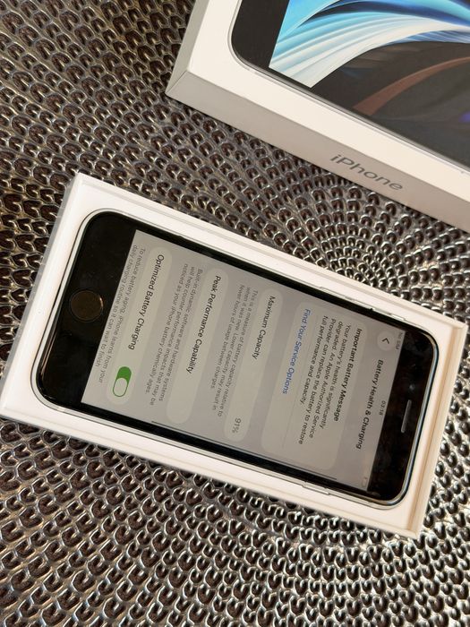 Apple Iphone SE 2nd 2020 128GB White Neverlock Батарея 91%