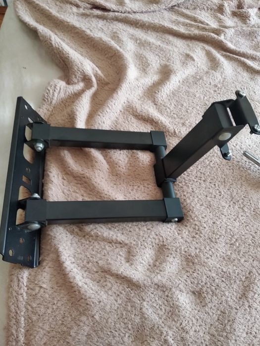 Кронштейн для крепления поворотный