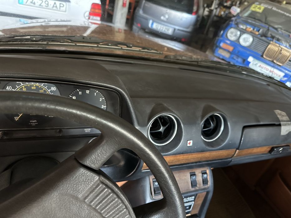 Mercedes w123 300D versao Americano 1977