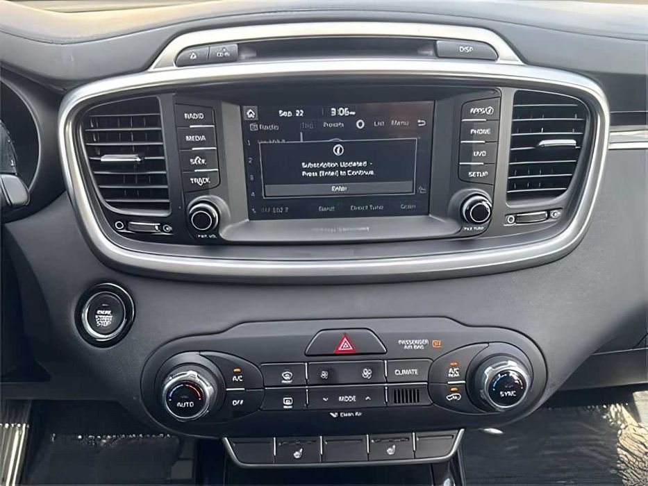 Kia Sorento      2017