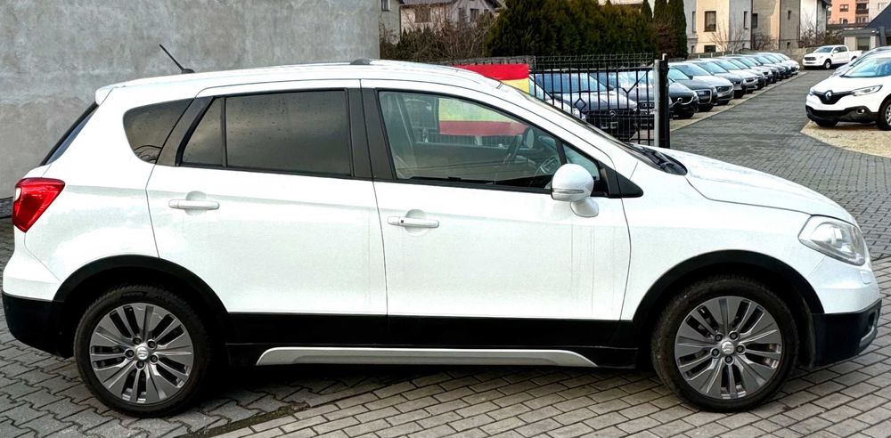 Suzuki SX4      2014