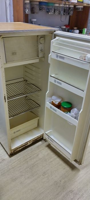 Холодильник Саратов