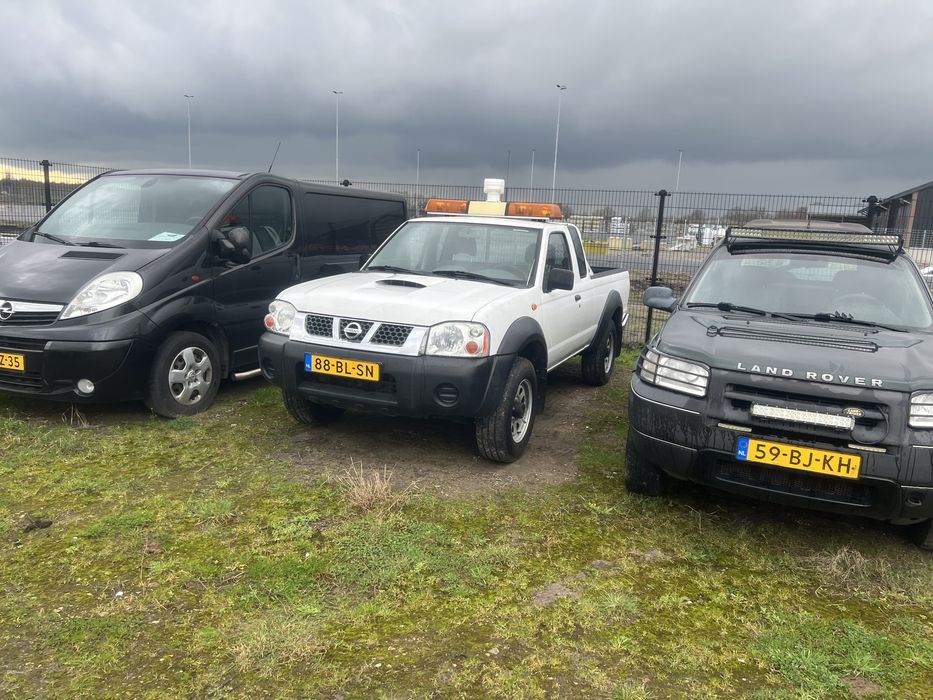 Nissan Nawara 2.5 tdi 2007 рік