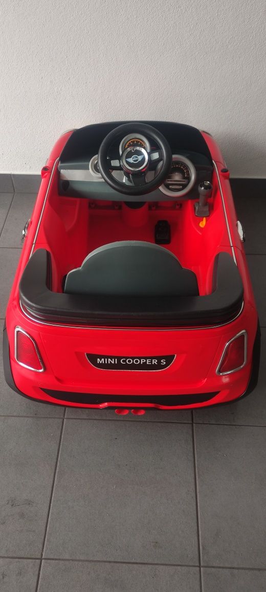 Carro criança elétrico/ bateria (Mini Cooper)