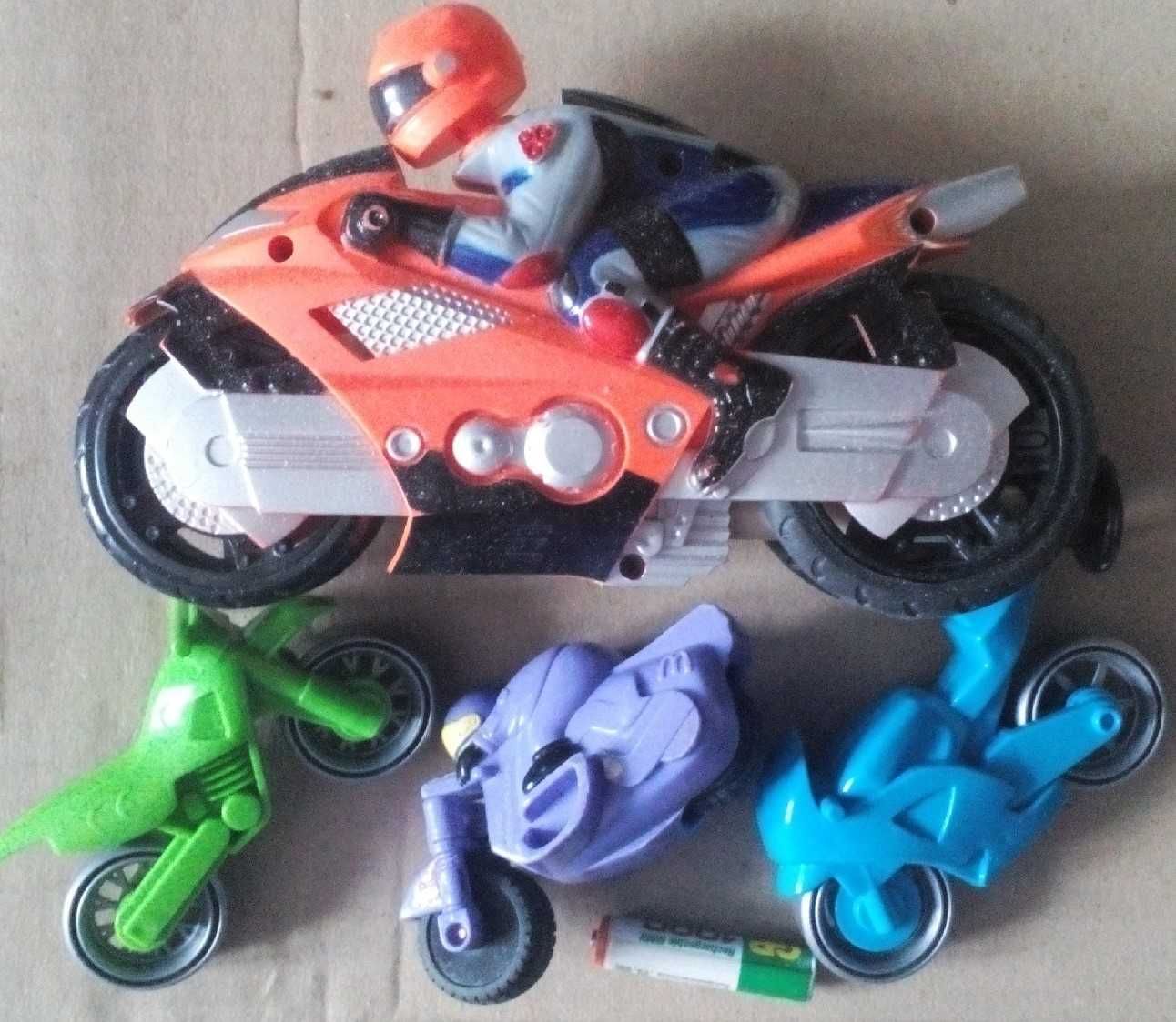 мальчику игрушки - машинки автомобили