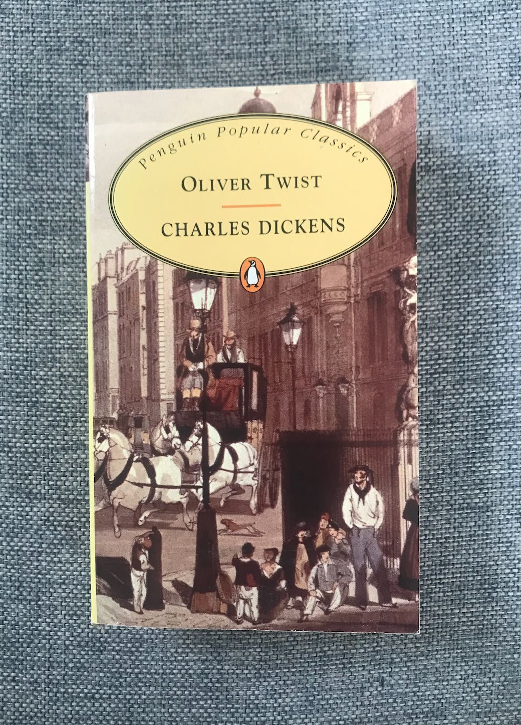 Oliver Twist Charles Dickens Penguin Books wersja angielska