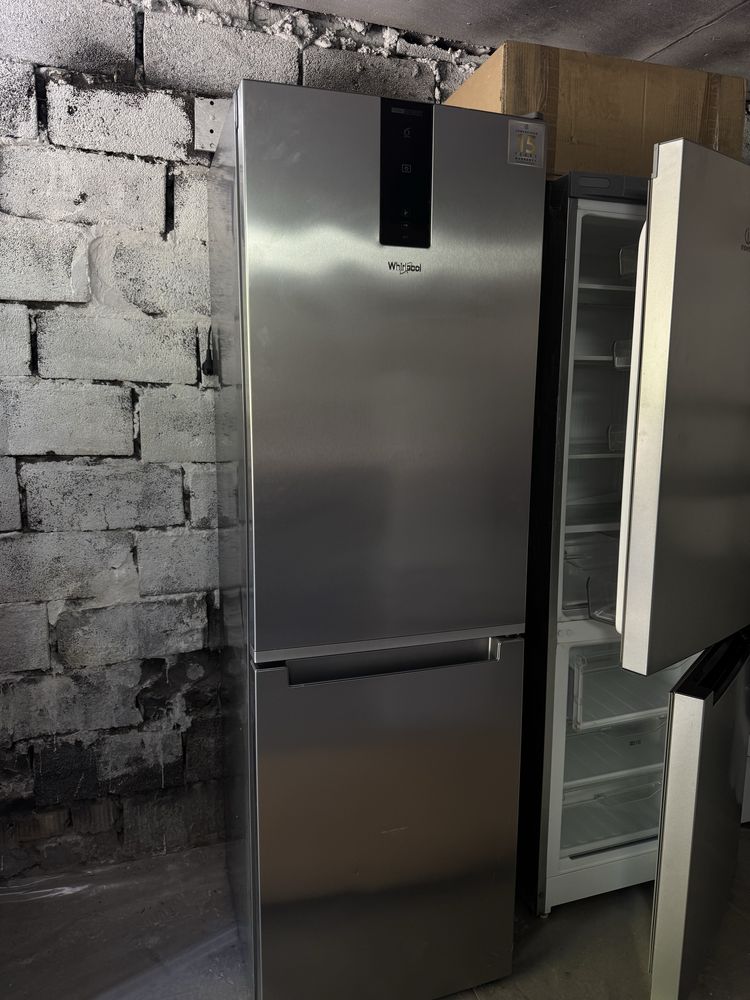 Холодильник Whirlpool W7X 82O OX