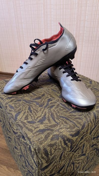 Футбольні бутси ADIDAS PREDATOR