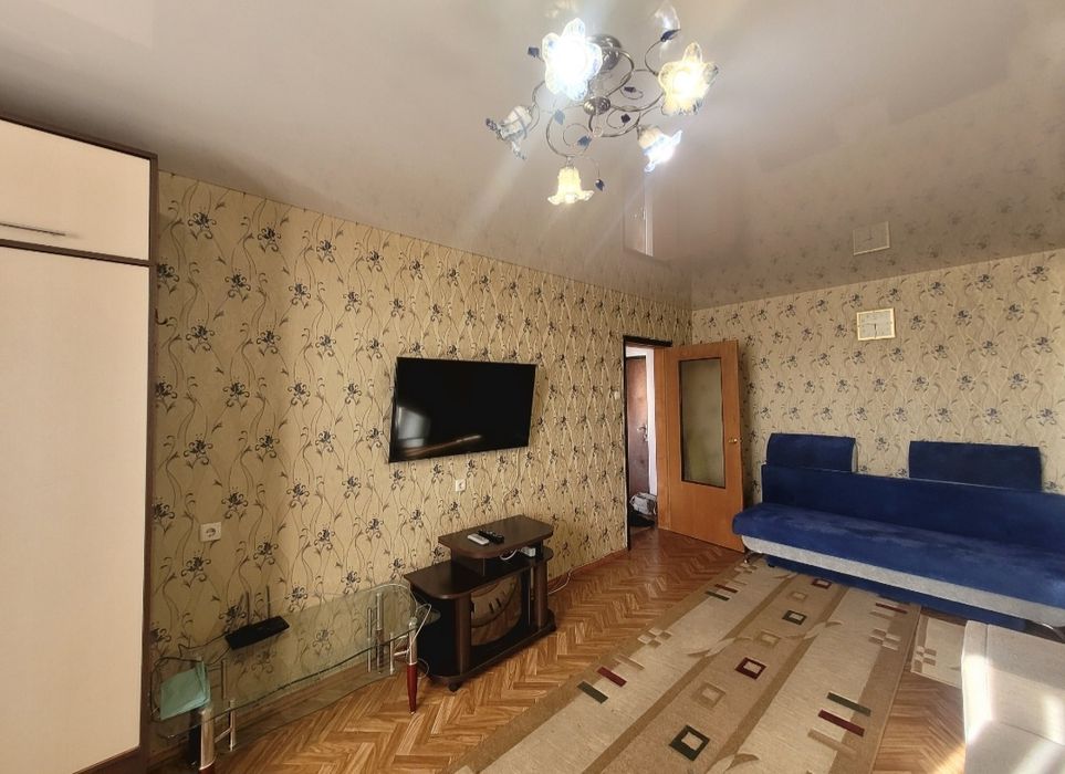 Продам 1-к.кв, 42кв.м, ул.Кричевского, 41, с/м Класс напротив