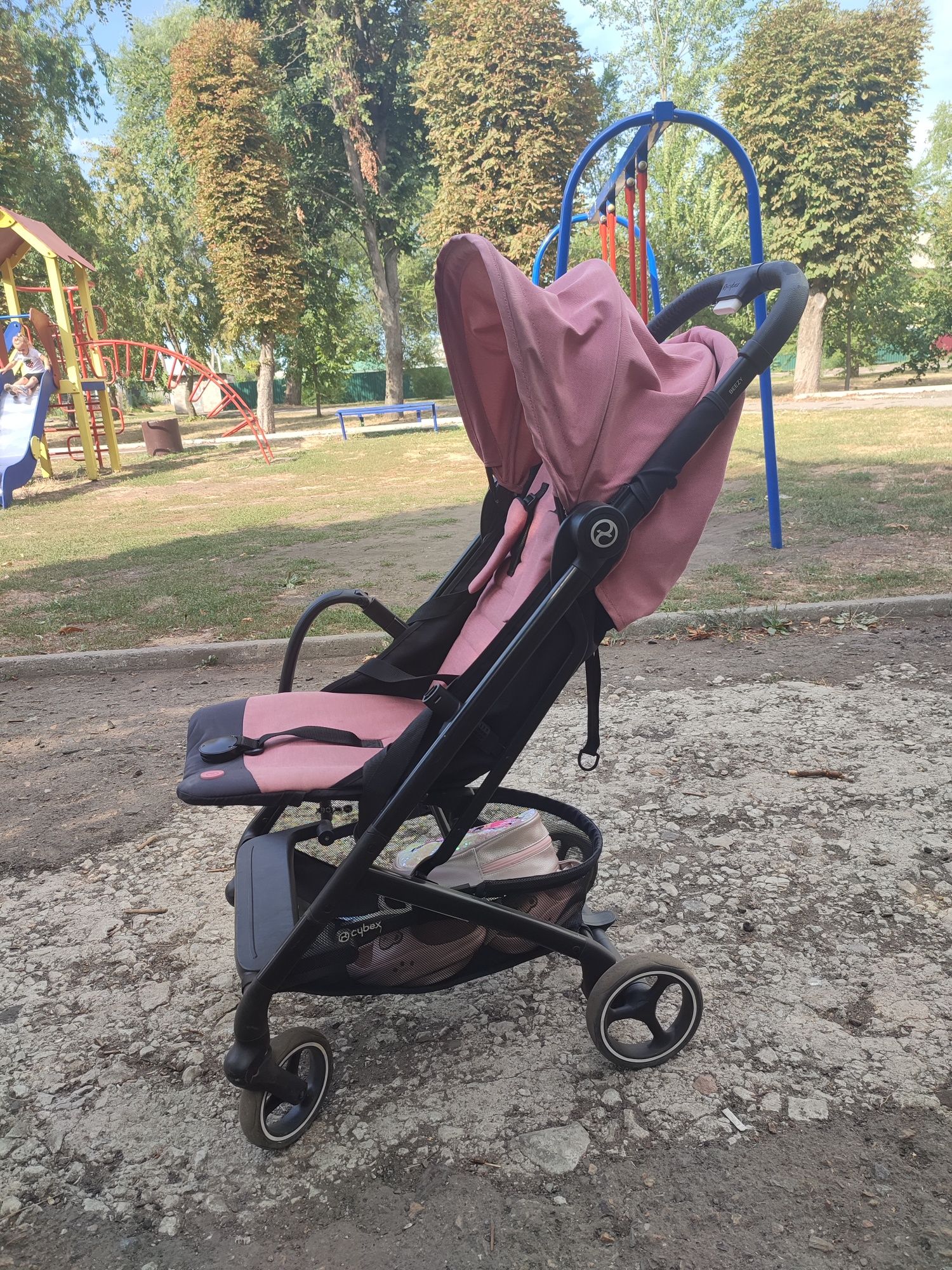 Прогулочная коляска Cybex Beezy magnolia pink