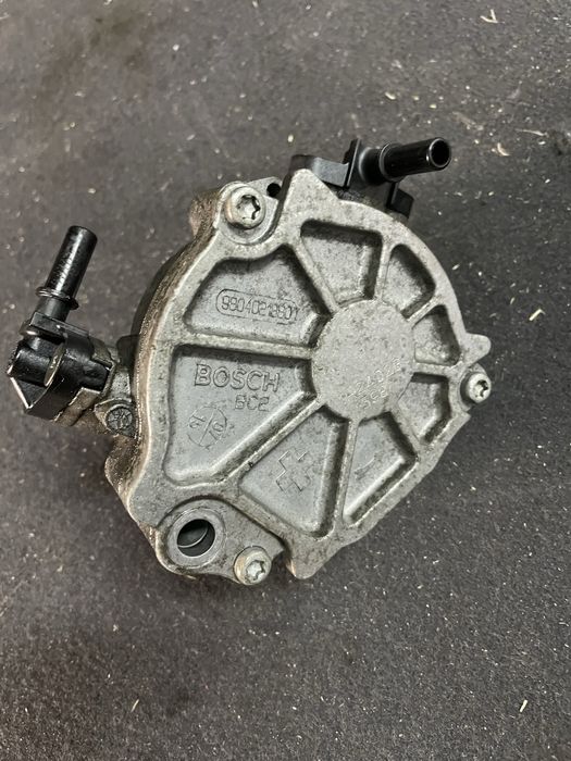 Вакуумний насос 1.6 HDI код 9804021880