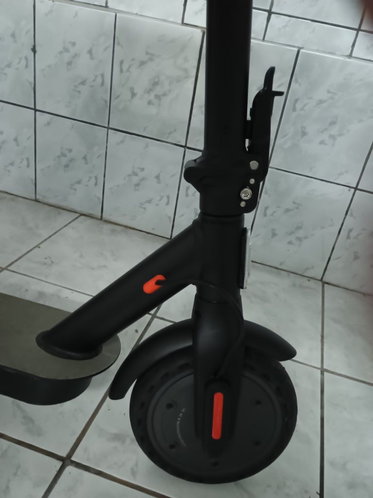 Hulajnoga elektryczny, EO Scooter, City, 20 km/h, czarny, 350 W