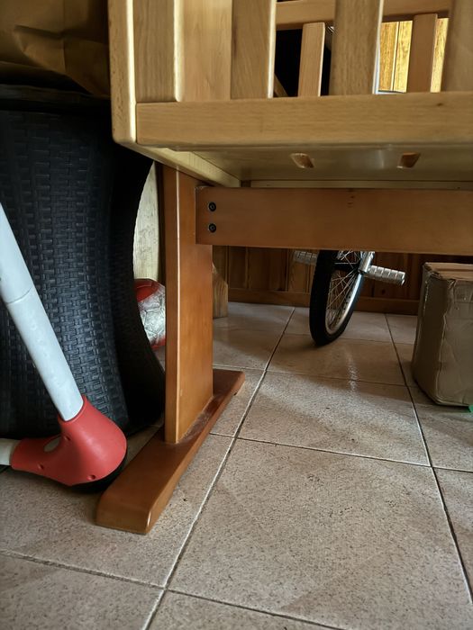 Berço de bebe de madeira