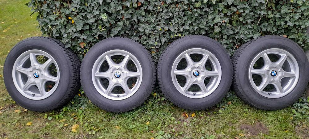 Felgi aluminiowe z oponami koła 15 5x120 BMW