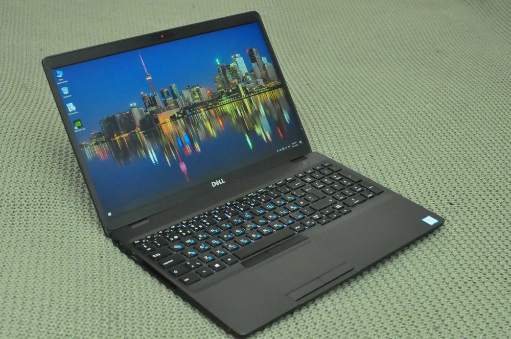 Игровой ноутбук  Dell Drecision 3541 (Core i5/32GB DDR4/512 SSD/