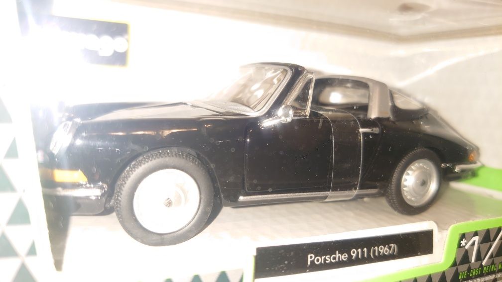 Bburago Porsche 911 (1967) 1:32 Burago